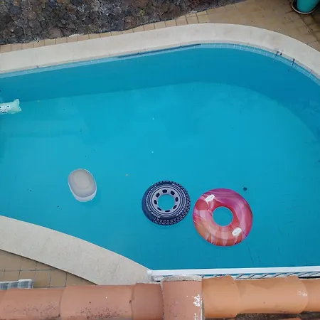 Casa, Chalet, Piscina, Barbacoa Tatil Evi *