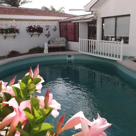 Dom wakacyjny Piscina, Chalet, Tranquila *