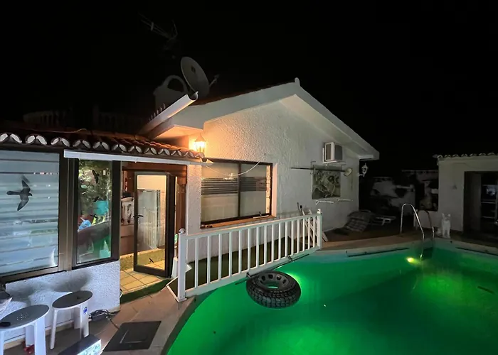 Piscina, Chalet, Tranquila Tatil Evi