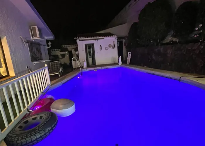 펜션 Piscina, Chalet, Tranquila *